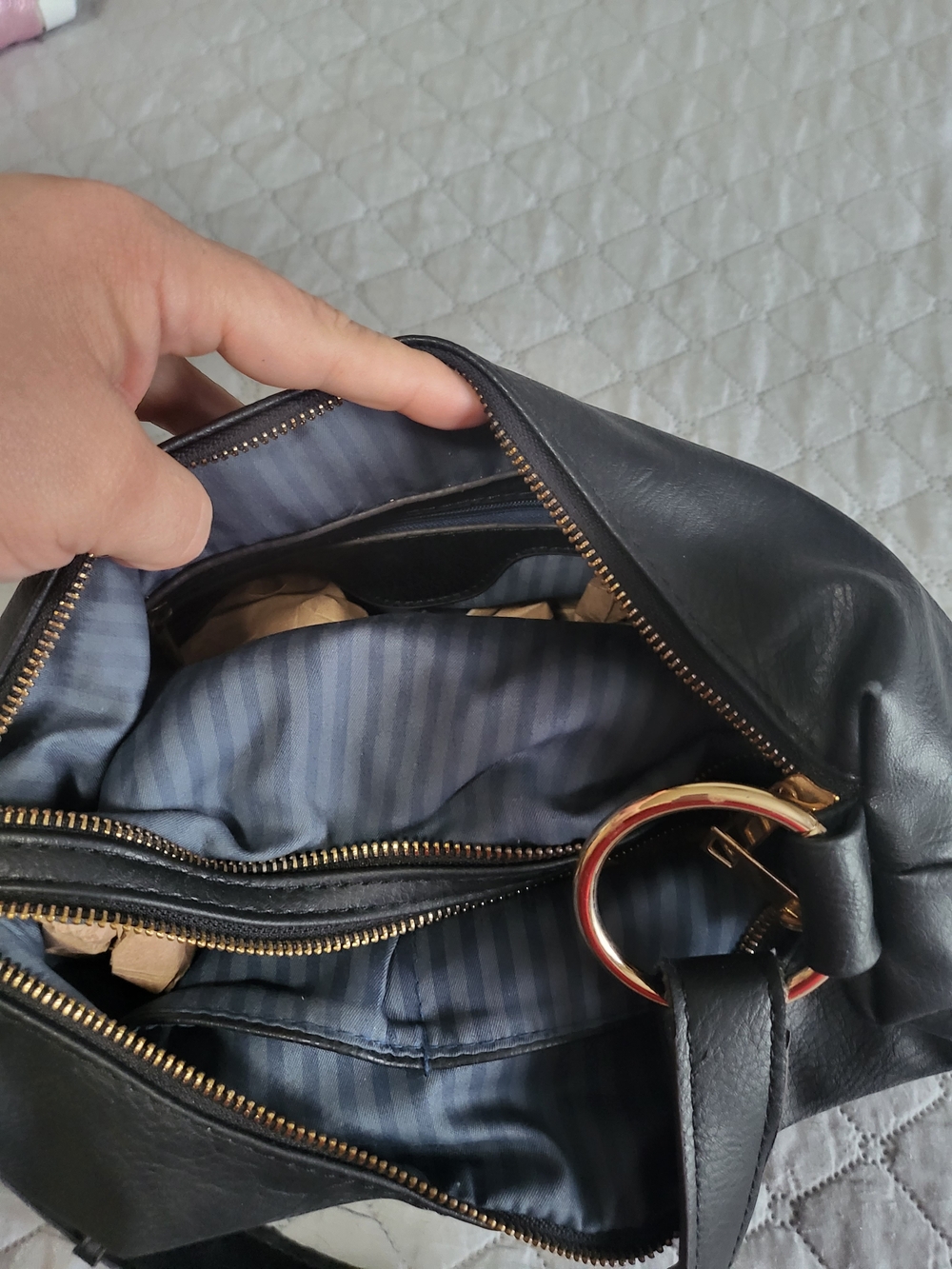 Classic Black Leather Shoulder Bag - Women - Picture 4 of 7